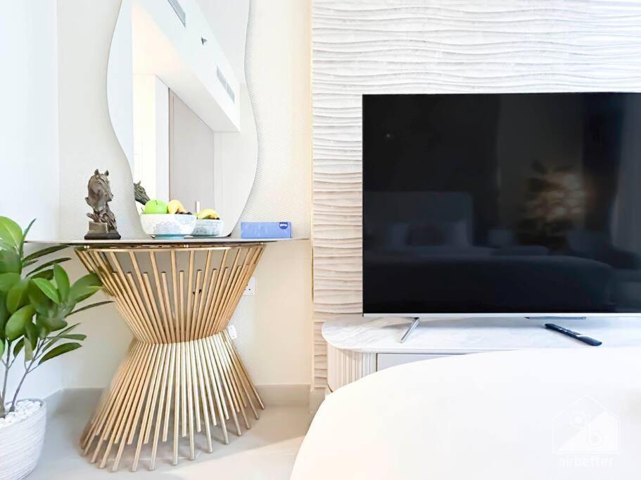 Sleek In Azizi Riviera With Modern Comforts Dubai