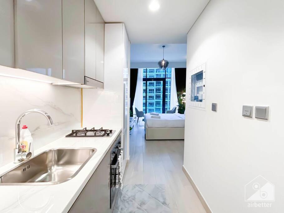 Sleek In Azizi Riviera With Modern Comforts * Dubai