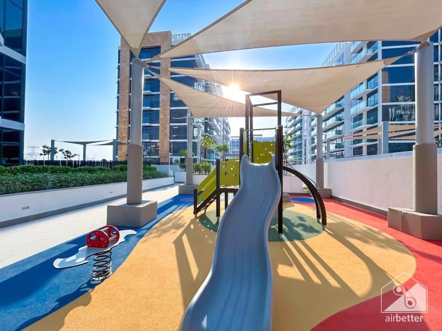 Sleek In Azizi Riviera With Modern Comforts Apartment